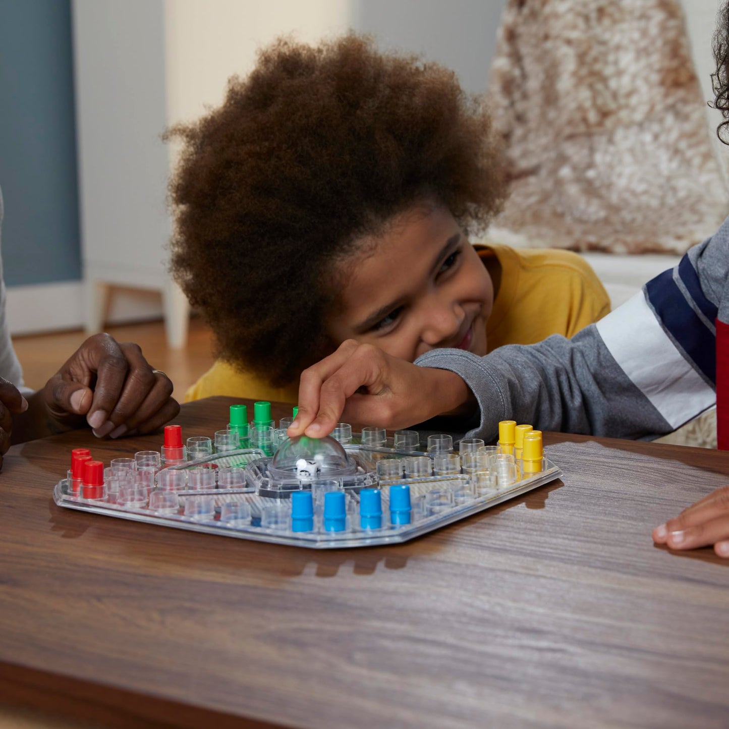 Hasbro Trouble Jeu de Société — Pop-O-Matic, Course & Stratégie, 2-4 Joueurs | Dès 5 Ans